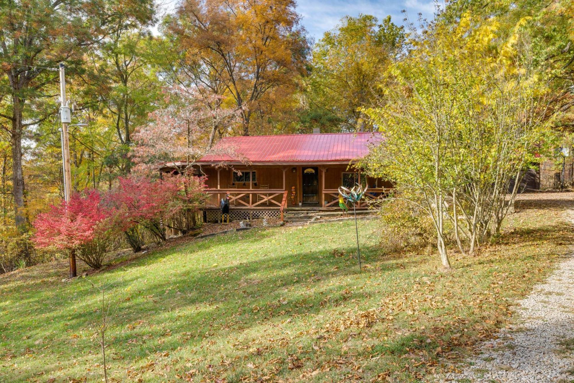 Вилла French Lick Getaway With Deck, Grill And Fire Pit! Экстерьер фото